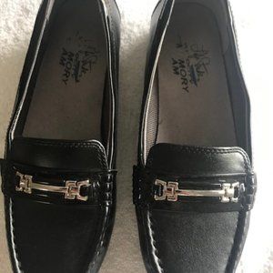 Life Stride Comfort Shoes